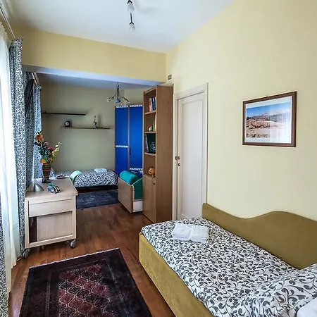 Il Sorriso Di Liu' Pensión 4*